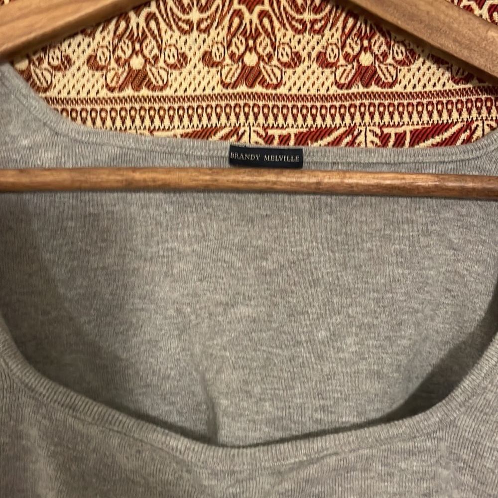 Grey Top - Picture 2 of 3